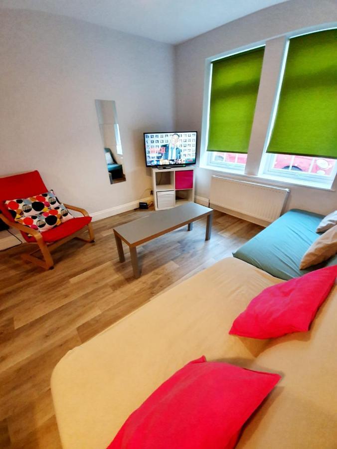 Beautiful 3 Bedroom House At The Sea Front - Amazing Location Southend-on-Sea Dış mekan fotoğraf